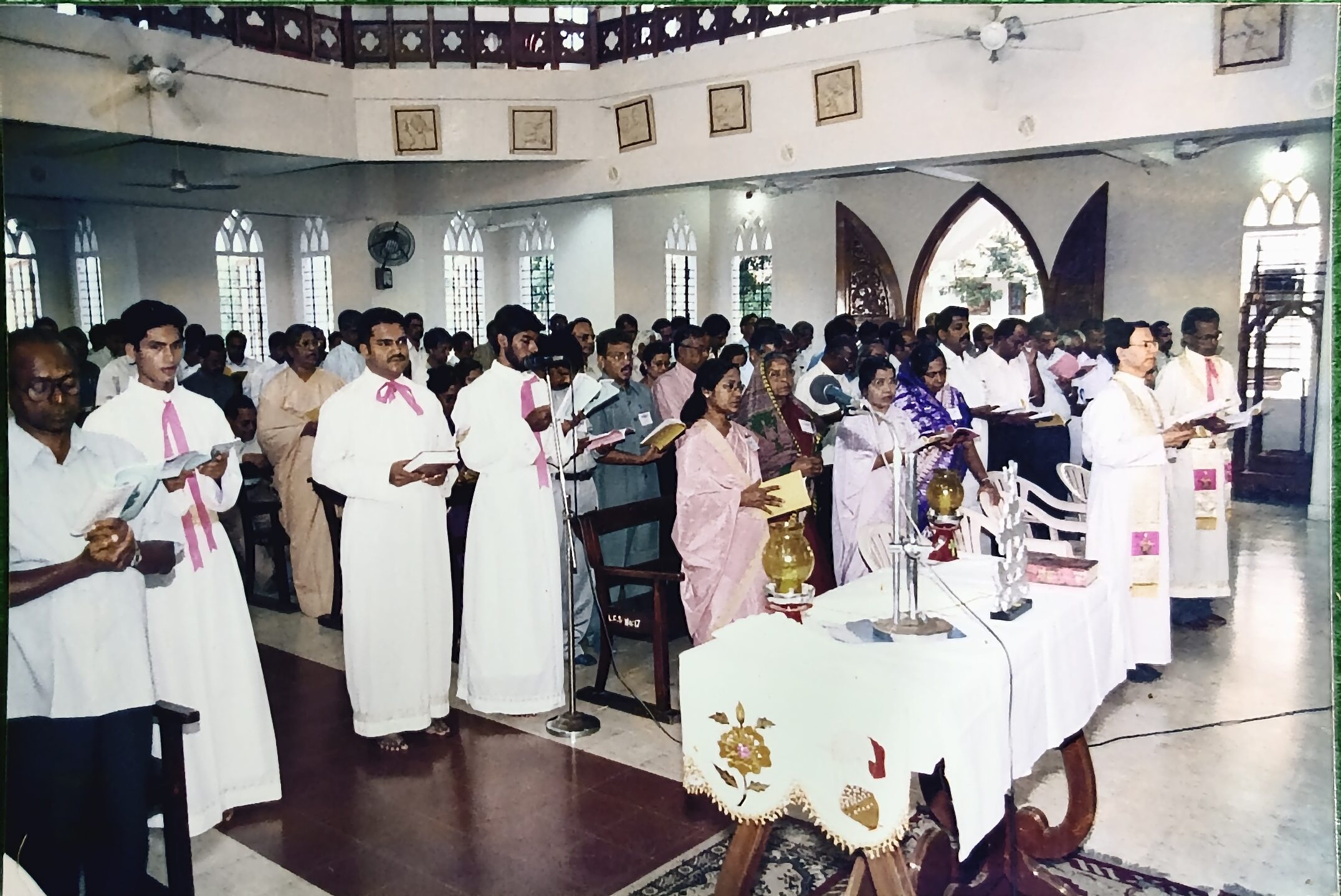 filter: null; fileterIntensity: null; filterMask: null; captureOrientation: 180;
runfunc: 0; algolist: 0;
multi-frame: 1;
brp_mask:0;
brp_del_th:0.0000,0.0000;
brp_del_sen:0.0000,0.0000;
motionR: null;
delta:1;
bokeh:1;
module: document;hw-remosaic: false;touch: (-1.0, -1.0);sceneMode: 8;cct_value: 0;AI_Scene: (16, 0);aec_lux: 313.0;aec_lux_index: 0;albedo:  ;confidence:  ;motionLevel: 0;weatherinfo: null;temperature: 44;