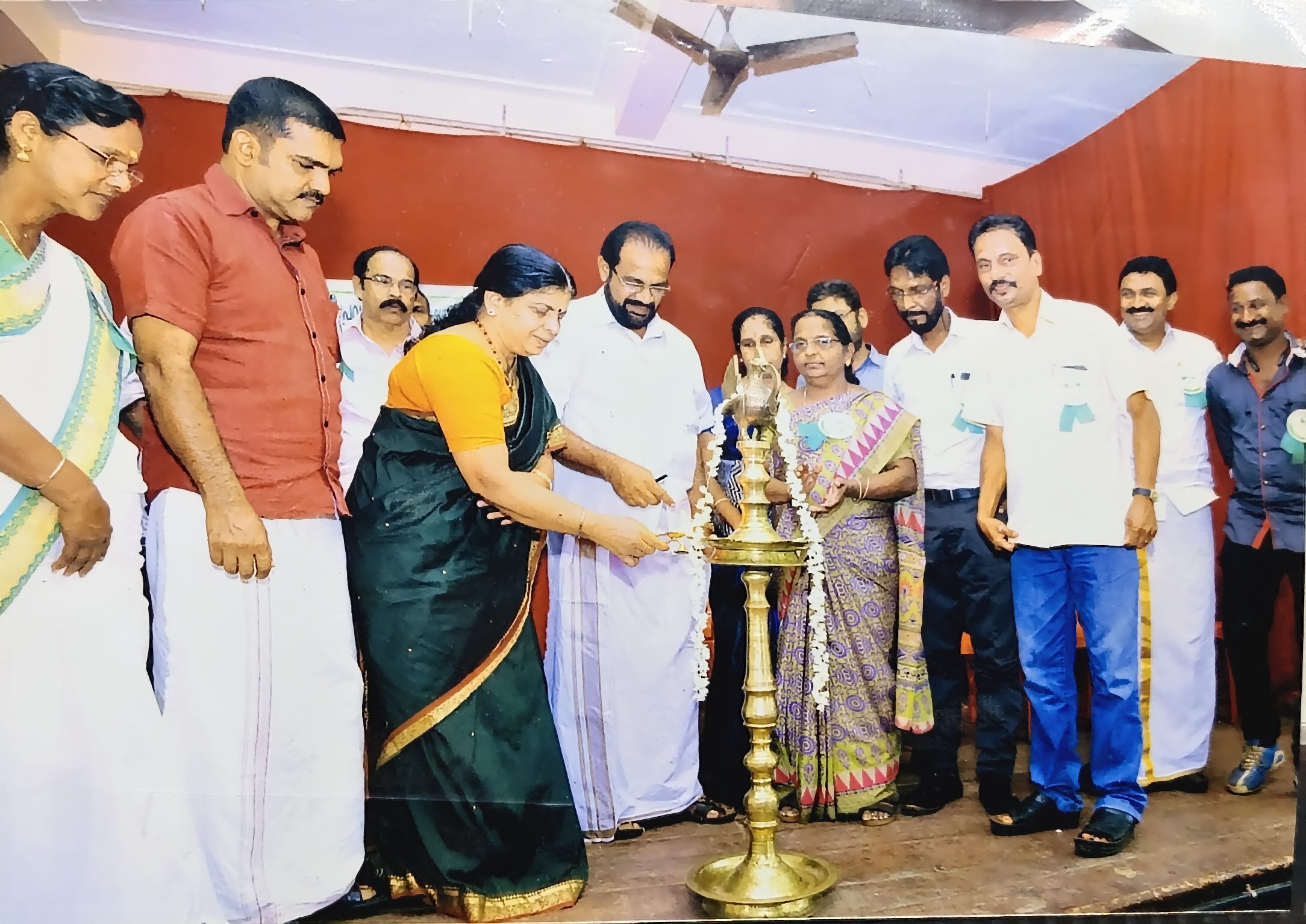 filter: null; fileterIntensity: null; filterMask: null; captureOrientation: 180;
runfunc: 0; algolist: 0;
multi-frame: 1;
brp_mask:8;
brp_del_th:0.0000,0.0000;
brp_del_sen:0.0000,0.0000;
motionR: null;
delta:1;
bokeh:1;
module: document;hw-remosaic: false;touch: (-1.0, -1.0);sceneMode: 7864320;cct_value: 0;AI_Scene: (16, 0);aec_lux: 287.0;aec_lux_index: 0;albedo:  ;confidence:  ;motionLevel: 0;weatherinfo: null;temperature: 49;